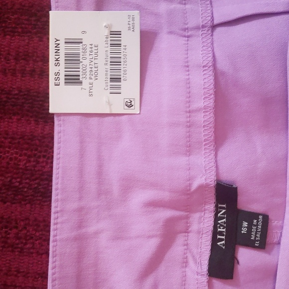 Plus-sized Women's Trousers, from Alfani, (NWT) - Picture 4 of 4
